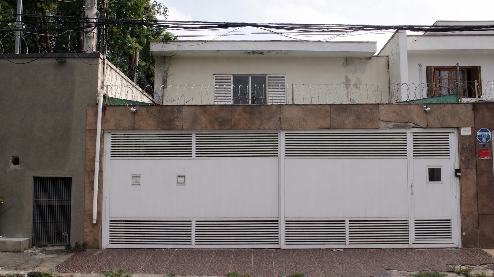 SOBRADO AMPLO NO BOSQUE DA SAÚDE – 270m² DE PURO ESPAÇO!